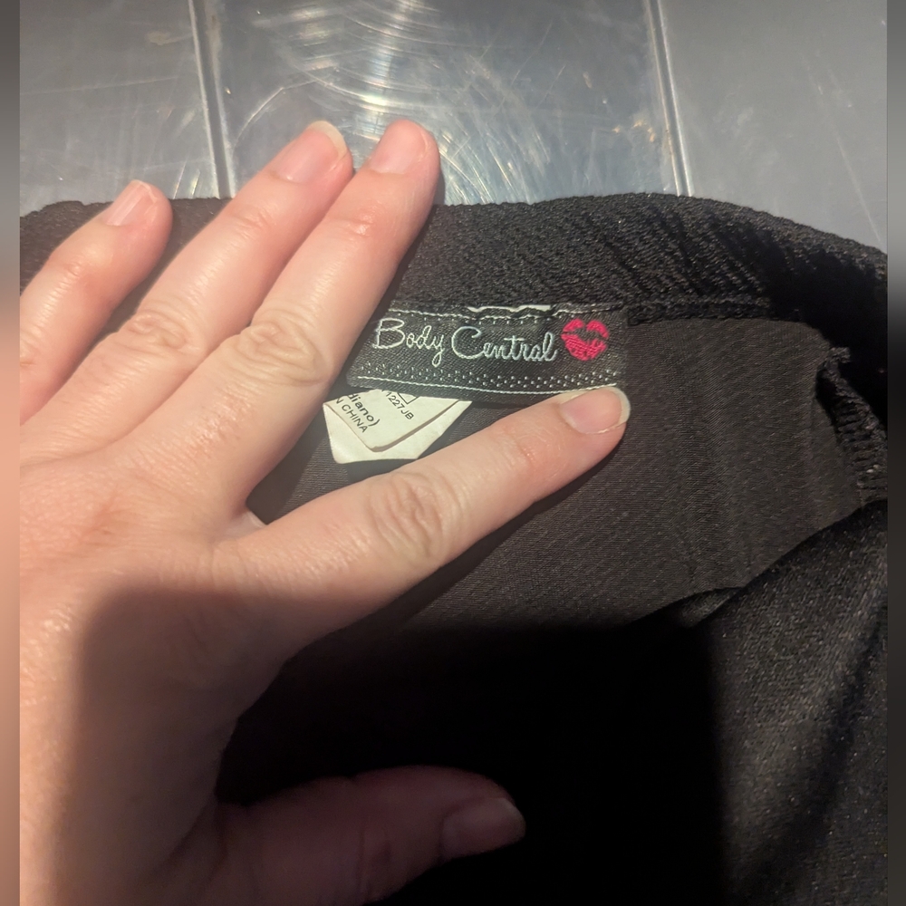 Body Central Black Off-Shoulder Top - Picture 2 of 4